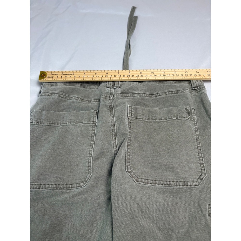 American Eagle Cargo Pants Womens 6 Green Excellent Classic Bootcut Stretch - Picture 10 of 11